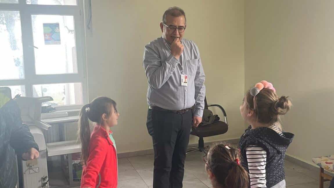 Mehmet Akif Ersoy Devlet Hastanesi Başhekim Yardımcısı Dr. Deniz Utku ALTUN Öğrencilerimize Hijyen ve Salgın Hastalıklardan Korunma Eğitimi Verdi